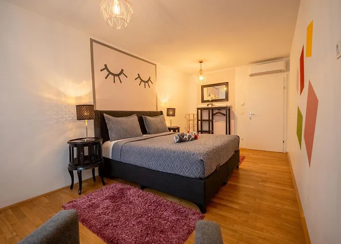 2 Bedroom With Terrace Near Naschmarkt Metro U4 Appartement *